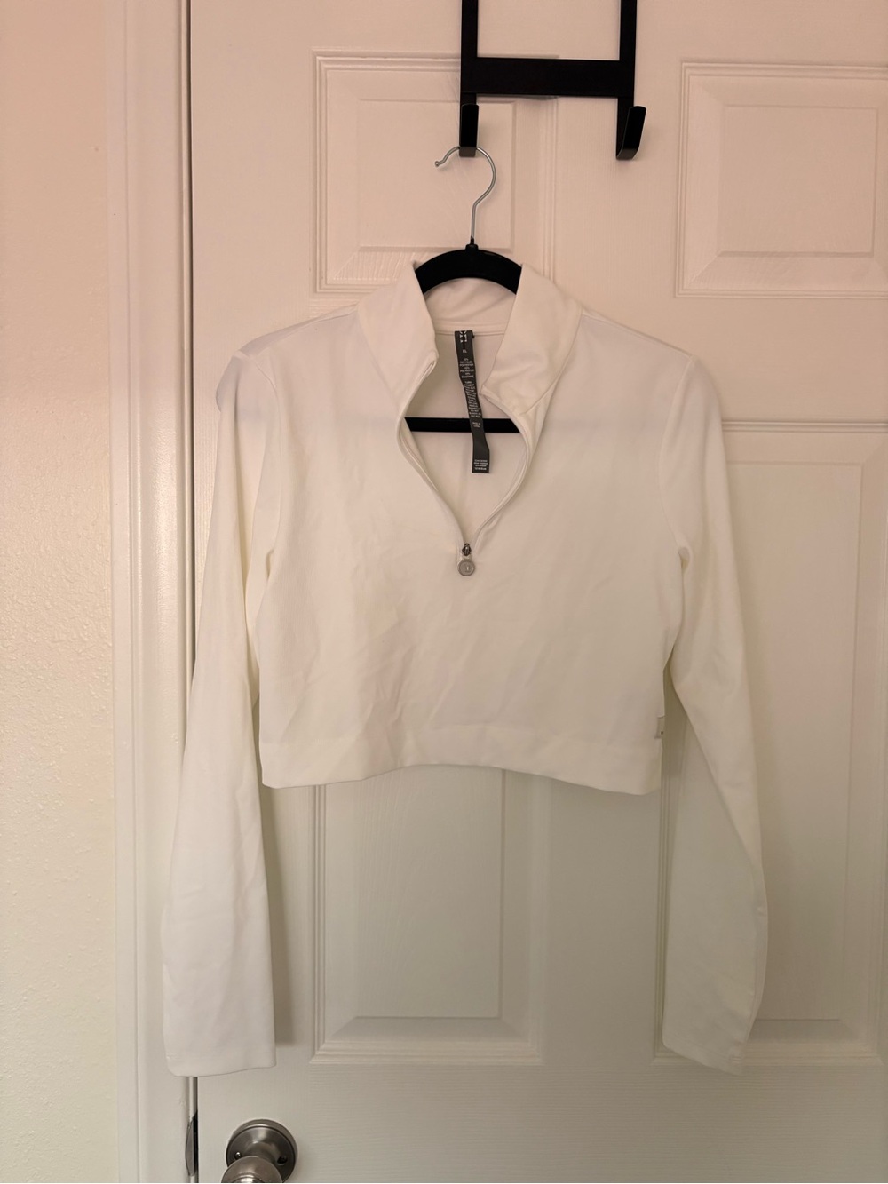 Vuori White Cropped Quarter-Zip Performance Top